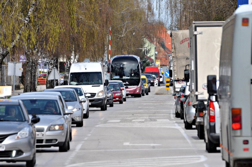 UPALITE SVIJETLA Od 1. studenoga obavezno paljenja svjetala na vozilima