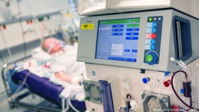 Grad Ivanec uplaćuje Općoj bolnici Varaždin novčanu donaciju za nabavu respiratora
