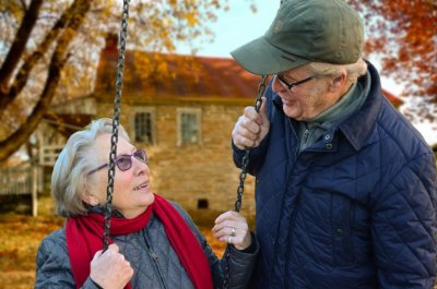 Udruge umirovljenika: Korisnicima domova za starije hitno omogućite pravo na osnovne potrebe!
