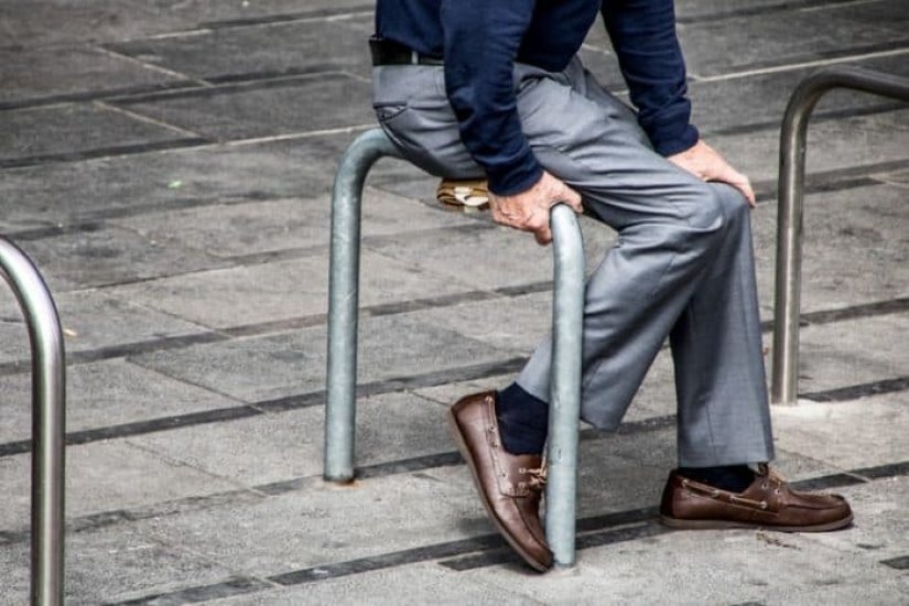 Čekaj ili si kupi sam: zašto se toliko čeka na ovjeravanje doznaka HZZO-a?!