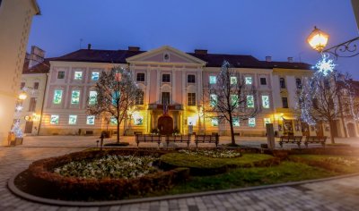FOTO Na Badnjak otkrivena i zadnja fotografija na pročelju Županijske palače
