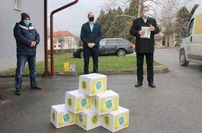 Grad Lepoglava pčelarima donirao pogače za prihranu pčela