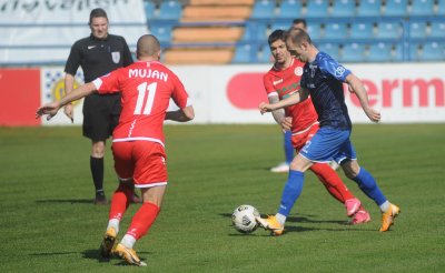U susretu devetoplasiranih momčadi hrvatskog i slovenskog nacionalnog prvenstva slavio je Varaždin