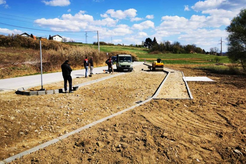 Novi Marof: gradi se autobusno stajalište u Strmcu Remetinečkom