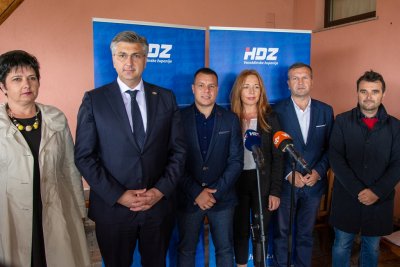 Andrej Plenković podržao je HDZ-ove kandidate uoči drugog kruga izbora