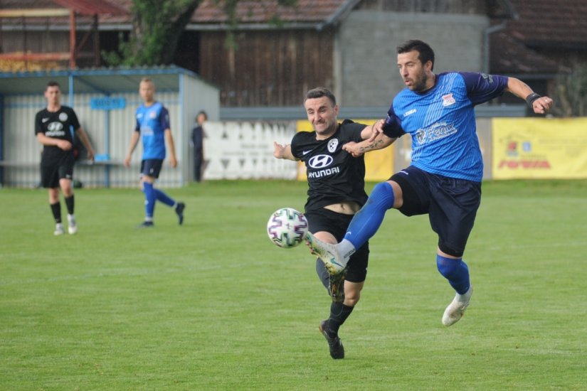 VIDEO, FOTO Zadrugar slavio sa 7:1 protiv Bukovčana, samo jedna pobjeda ih dijeli od naslova