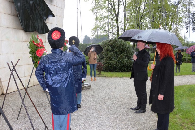 Izaslanstvo Grada Varaždina položilo vijence u spomen na žrtve fašizma