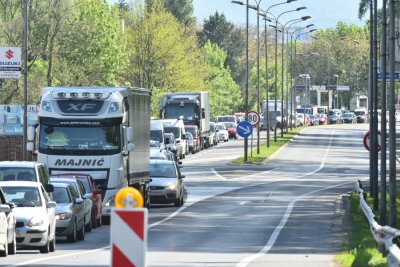 Duga kolona će biti svakodnevnica: Radovi na Dravskom mostu sve do sredine lipnja