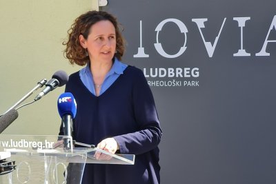 Ministrica Obuljen Koržinek otvorila arheološki park IOVIA u Ludbregu