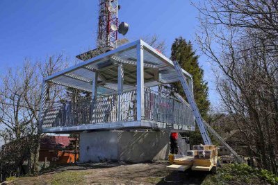 Povijesni događaj za ivanečko planinarstvo: Postavljen novi Mali vidikovac na Ivančici!