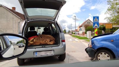 Prometna nesreća u blizini Hitne službe OB Varaždin i Centra Tomislav Špoljar