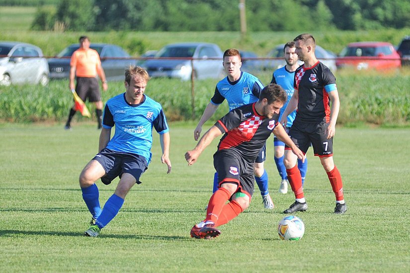 VIDEO, FOTO Dinamo 01 pobijedio Radničkog, čak osam golova palo u Klenovniku