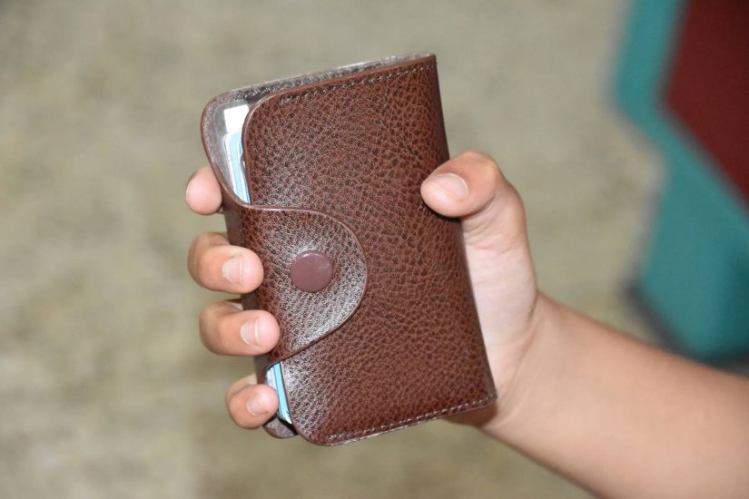 13-godišnjak na ulici ženi iz ruke istrgnuo novčanik, policija ga ulovila