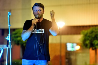 FOTO Stand-up komičar Alexandar Lazić nasmijao Varaždince na Kapucinskom