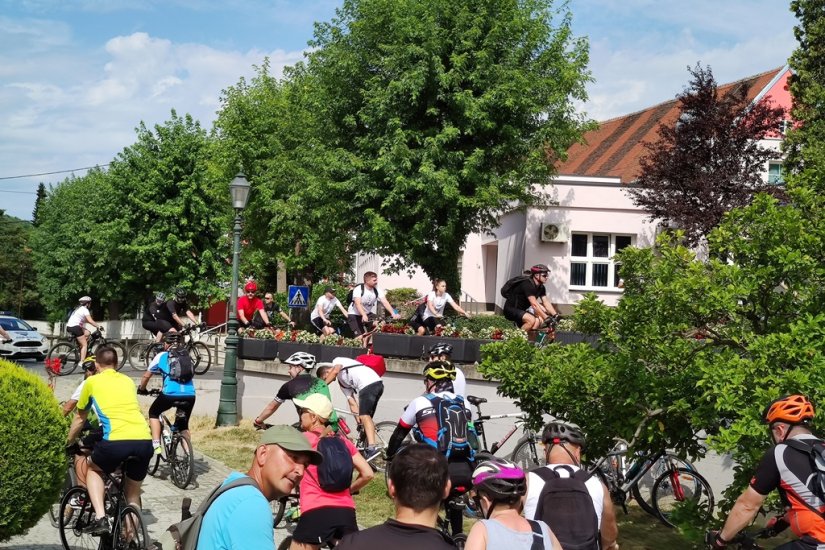 VARAŽDINSKE TOPLICE Biciklisti svih generacija na jubilarnoj 10. Topličkoj biciklijadi &quot;Lajk za bajk”