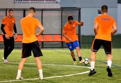 FOTO U kampu u Hrašćici sinoć počele pripreme nogometaša Varteksa za novu sezonu u Trećoj HNL Sjever