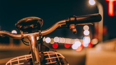 Biciklist vozio pijan, bez prsluka i bez svjetla, smjestili ga u policijsku postaju