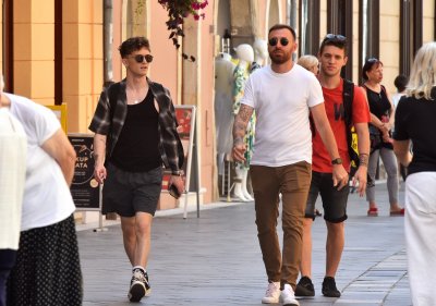 Celebrity u Varaždinu: Basist britanskog benda The Vamps prošetao gradom