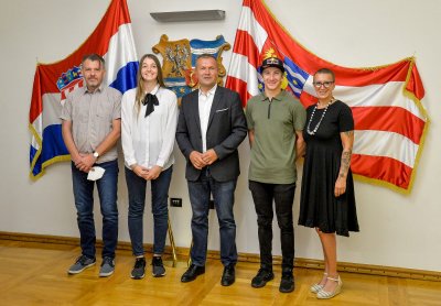 FOTO Župan Stričak priredio prijem za Amandu Mlinarić i Marina Ranteša