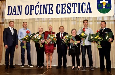FOTO Tko su dobitnici javnih priznanja i nagrađeni učenici uz Dan općine Cestica?