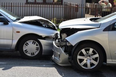 Sudar automobila u Zagrebačkoj ulici u Varaždinu, ozlijeđena 43-godišnjakinja