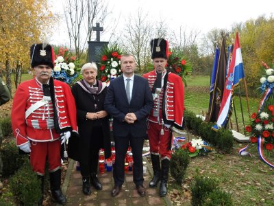 Kod spomen obilježja u Jarmini odana počast poginulim policijskim službenicima SJP PU varaždinske „RODA“