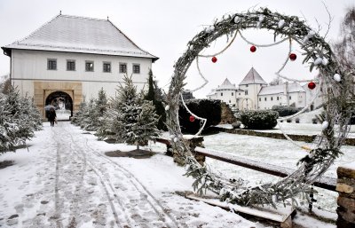 FOTO Bajkoviti prizori varaždinskih ulica i trgova prekrivenih prvim centimetrima snijega