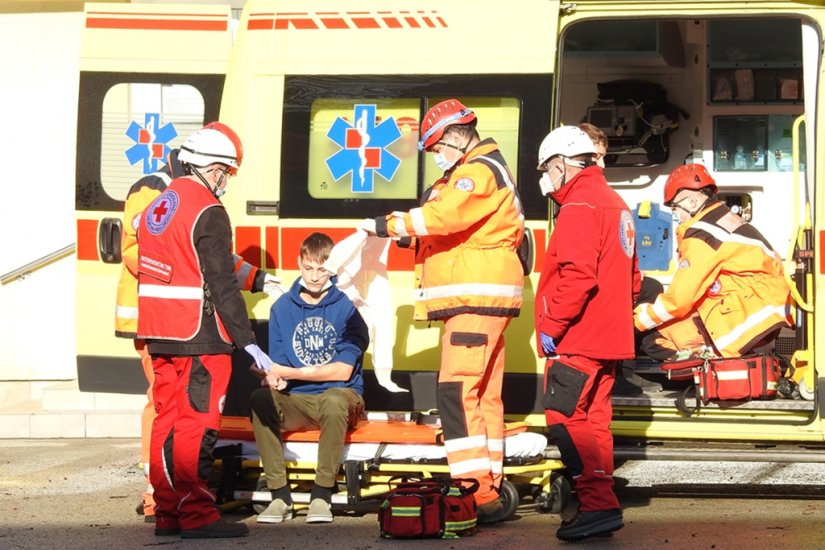 POTRES U &Scaron;KOLI  U O&Scaron; Veliki Bukovec održana vježba, učenici uspje&scaron;no evakuirani iz zgrade