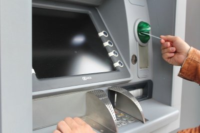 S ukradenom bankovnom karticom podigao novce s bankomata