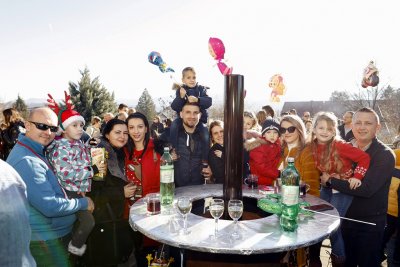 FOTO Odličan kraj godine u Novom Marofu: nastavljena tradicija Dočeka nove godine u podne!