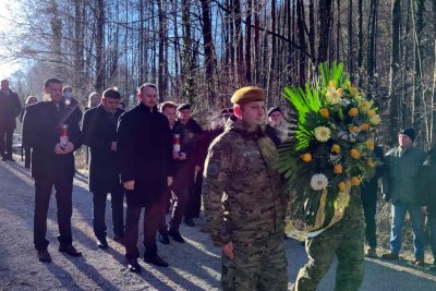 FOTO Gradonačelnik Jenkač u Podrutama: Ovaj gnjusan zločin dio je povijesti priznanja Republike Hrvatske!