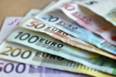 Od 5. rujna cijene i u eurima; Plenković: &quot;Ako imate doma gotovinu, položite je u banku&quot;