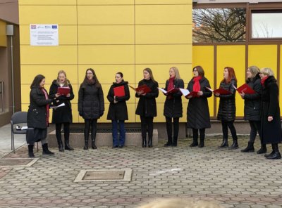 Članice klape Lucerne pjesmom razveselile korisnike Doma za starije Varaždin