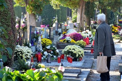 REKORDNA SMRTNOST U Varaždinu lani gotovo 30 posto više sprovoda nego 2019. godine