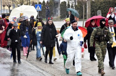 FOTO Udruga mladih UMAMI Vinica organizirala Vinički karneval