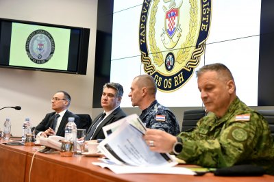 Milanović u Glavnom stožeru OSRH-a o vojnoj i sigurnosnoj situaciji nakon agresije na Ukrajinu