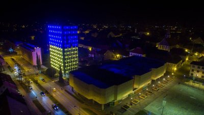 VIDEO: Varaždinski Vodotoranj u bojama ukrajinske zastave