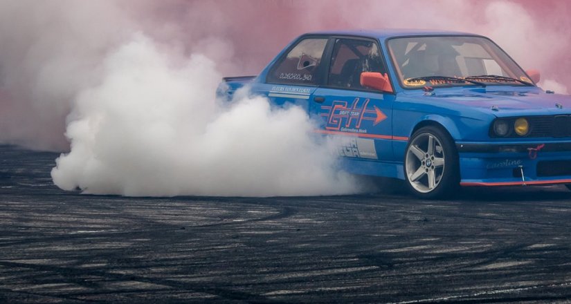 Driftao na školskom igralištu u Ludbregu pa zaradio kaznenu prijavu