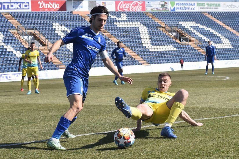 Varaždin u posljednjih 10 minuta slomio BSK-a, koji je drugi dio odigrao s igračem manje, i slavio 3:0