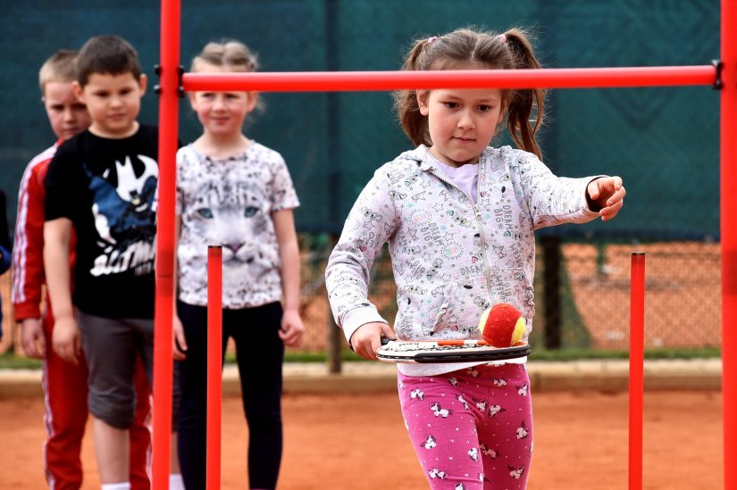 FOTO Mališani se ogledali u teniskom višeboju na 19. Olimpijskom festivalu dječjih vrtića Varaždina