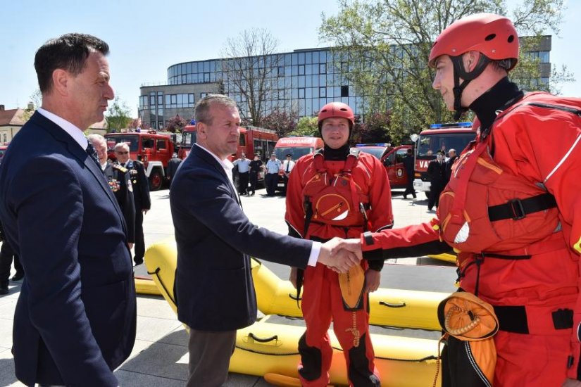 FOTO Blagdan svetog Florijana u Varaždinu obilježen smotrom na Kapucinskom trgu