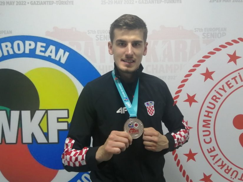 Varaždinac Enes Garibović danas u Turskoj postao viceprvak Europe u kategoriji do 84 kilograma