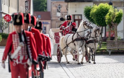 Osniva se Hrvatski husarski zdrug, u subotu postrojavanje postrojbi ispred Županijske palače