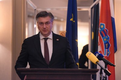 Plenković: Fiksiramo cijene goriva na svim benzinskim crpkama osim na autocestama