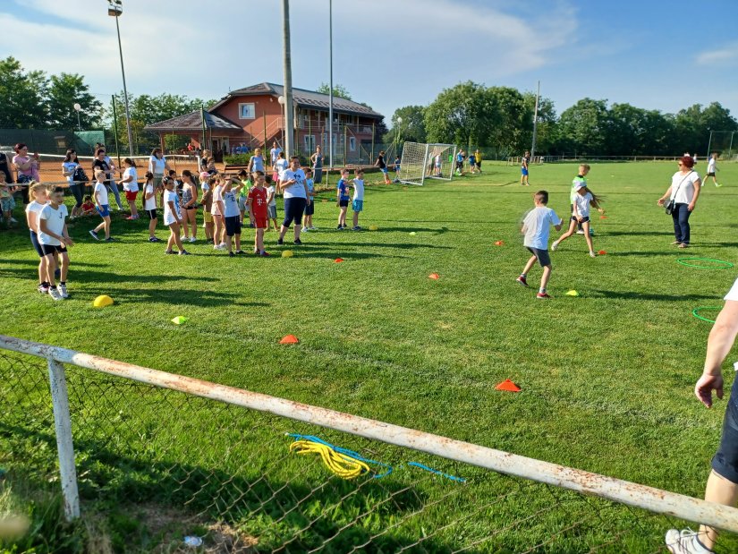 Sportski dan OŠ Petrijanec: Pokazali sportski duh, fair play i dobro se zabavili