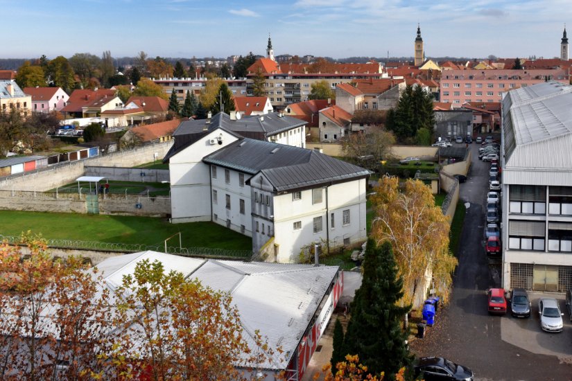 Brata ubo kuhinjskim nožem - život mu spasila hitna medicinska intervencija