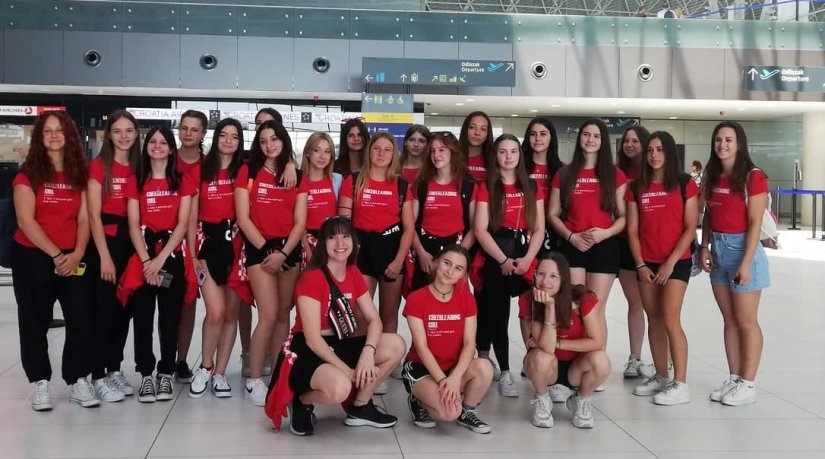 Članice Cheerleading kluba Bravo otputovale u Atenu na Europsko prvenstvo