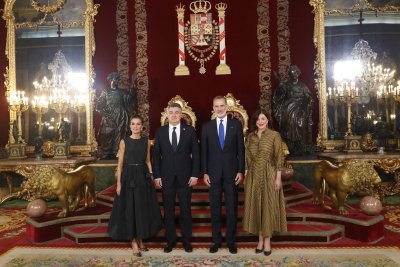 Uz elegantnu španjolsku kraljicu Letiziju zasjala i prva dama Hrvatske i to u Varteksovoj haljini