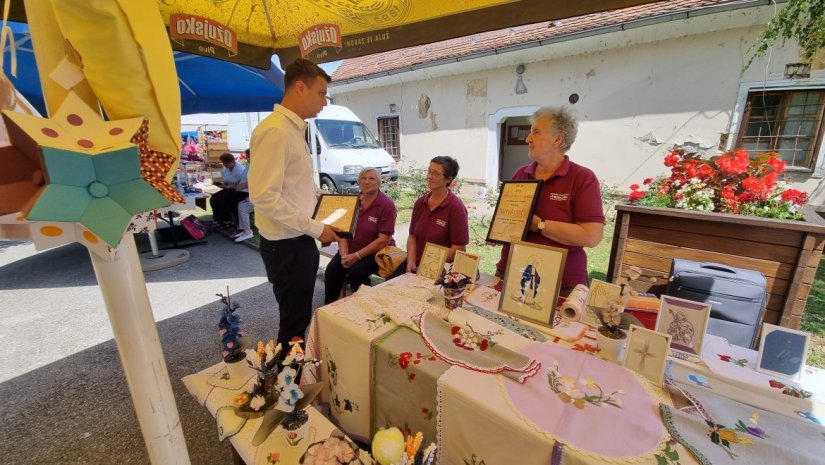 U Petrijancu održan Sajam tradicija uz velik broj izlagača jer tradiciju treba čuvati!