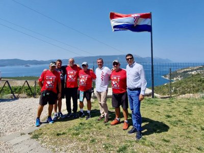 FOTO Varaždinski branitelji stigli nadomak Pelješkog mosta, dočekao ih župan Stričak